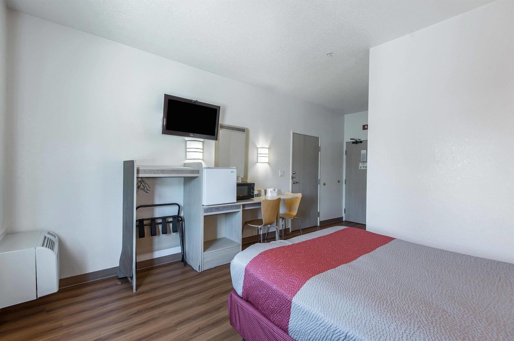 Motel 6-Junction City, Ks Luaran gambar
